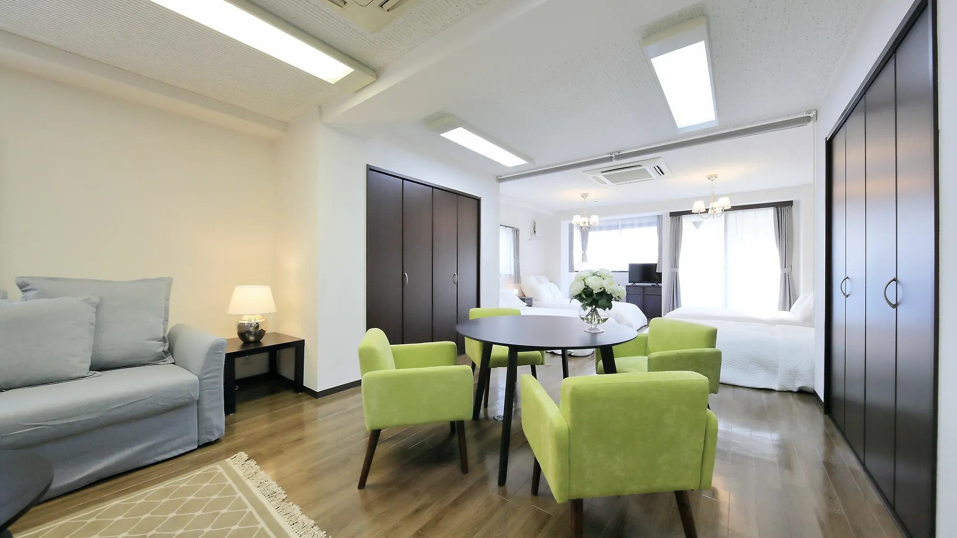 Osaka Namba Rakuraku Hotel 3*,